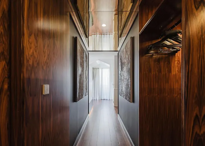 Chiado & 5* Лиссабон