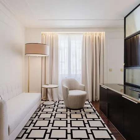 Chiado & 5* Lisbon